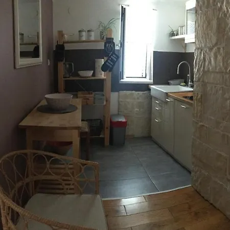 Bamboo House Apartment