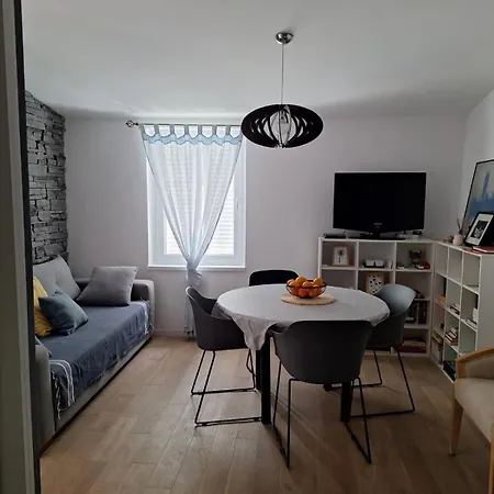 Bamboo House Apartment Zaboric