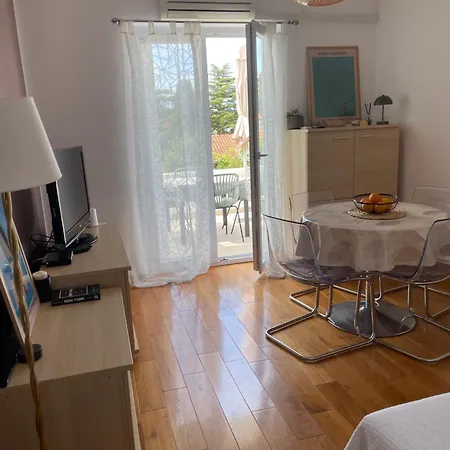 Bamboo House Апартаменты Жаборич