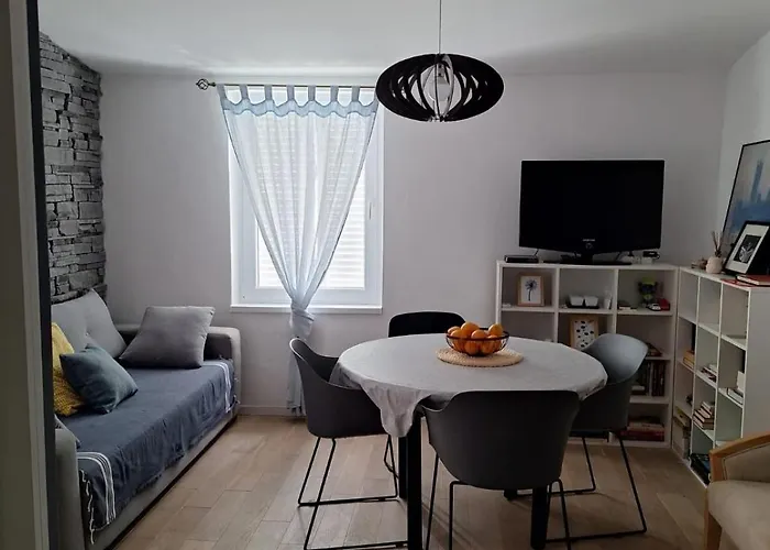 Bamboo House Apartment Zaboric