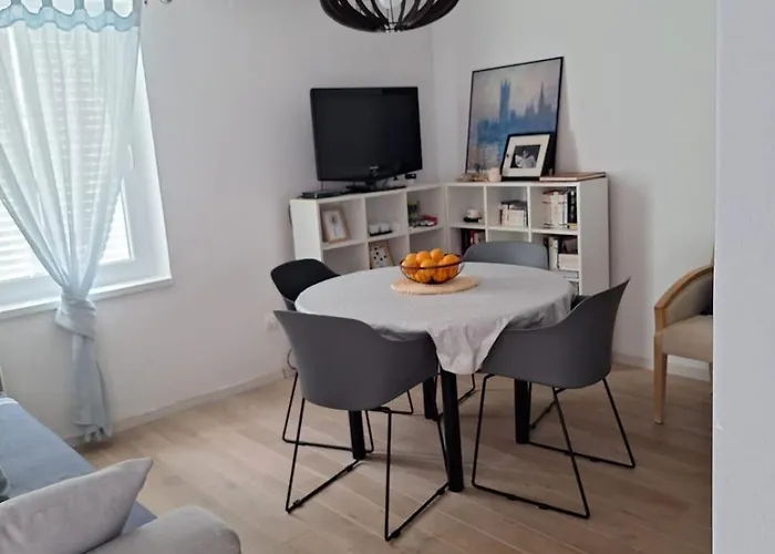 Bamboo House Apartment Zaboric